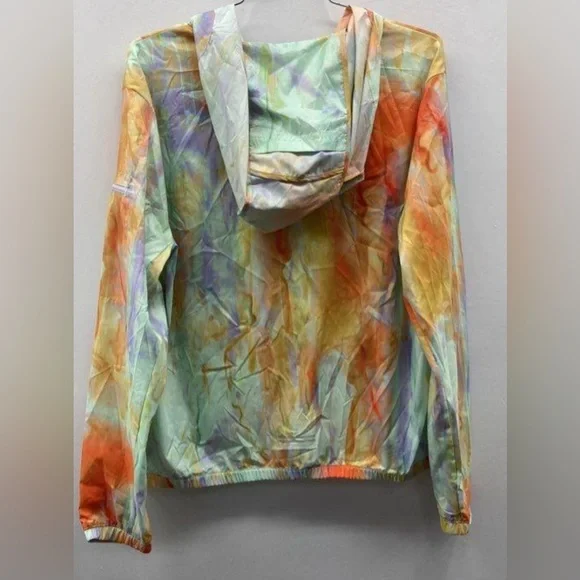 Nike Woman’s Lightweight Packable Running Jacket - Picture 2 of 5